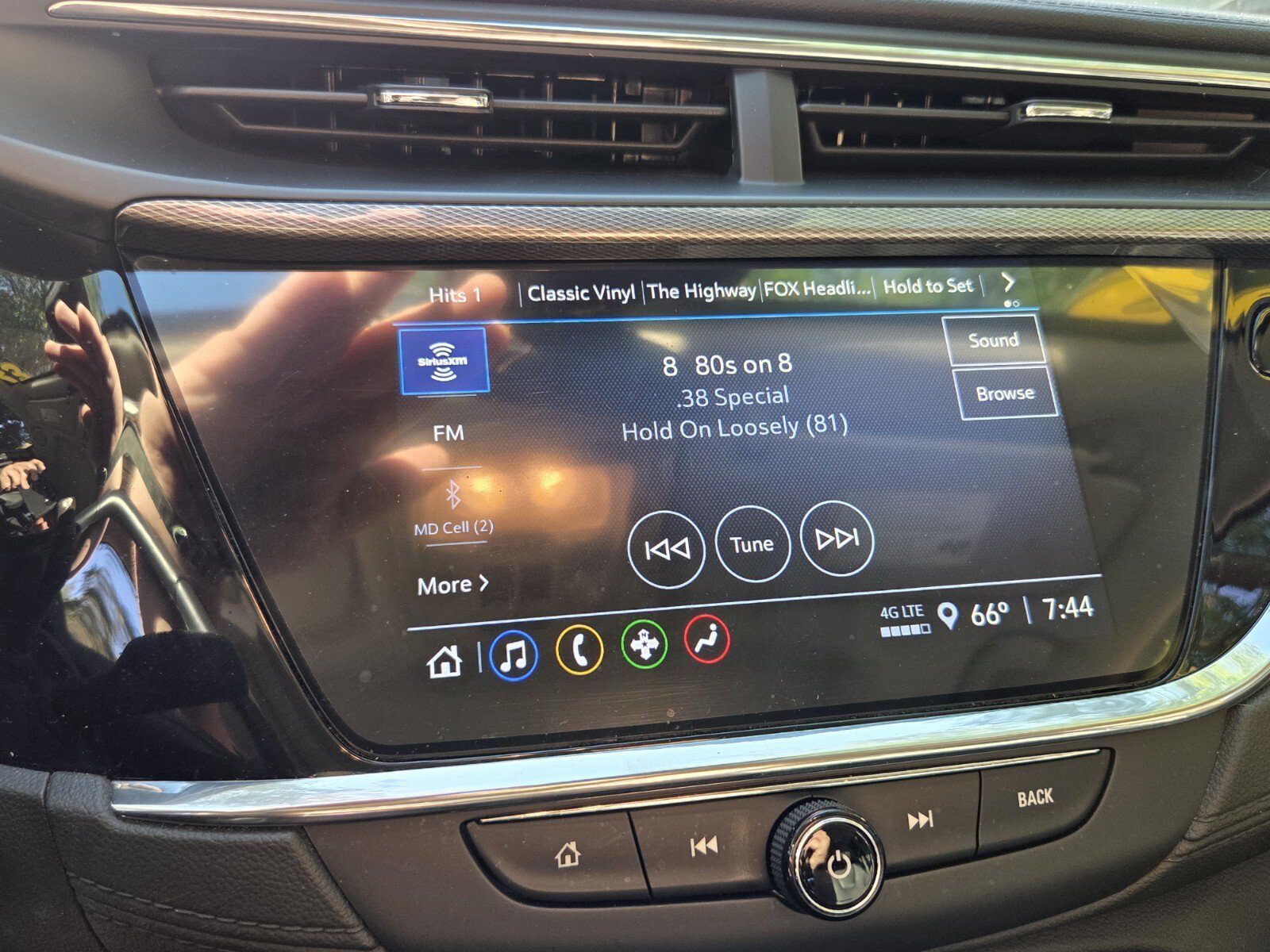 Used 2023 Buick Encore GX Essence w/ Experience Buick Package FWD image 26