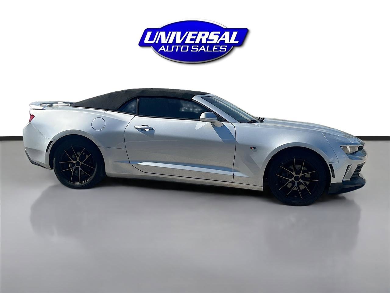 Used 2017 Chevrolet Camaro LT image 8