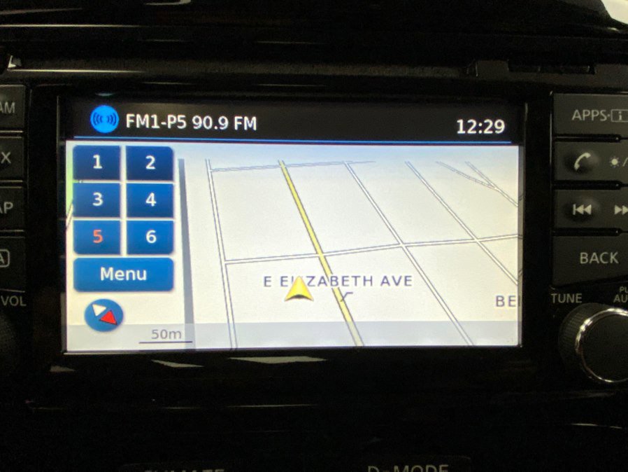 Used 2015 Nissan Juke SV w/ Technology Package image 30