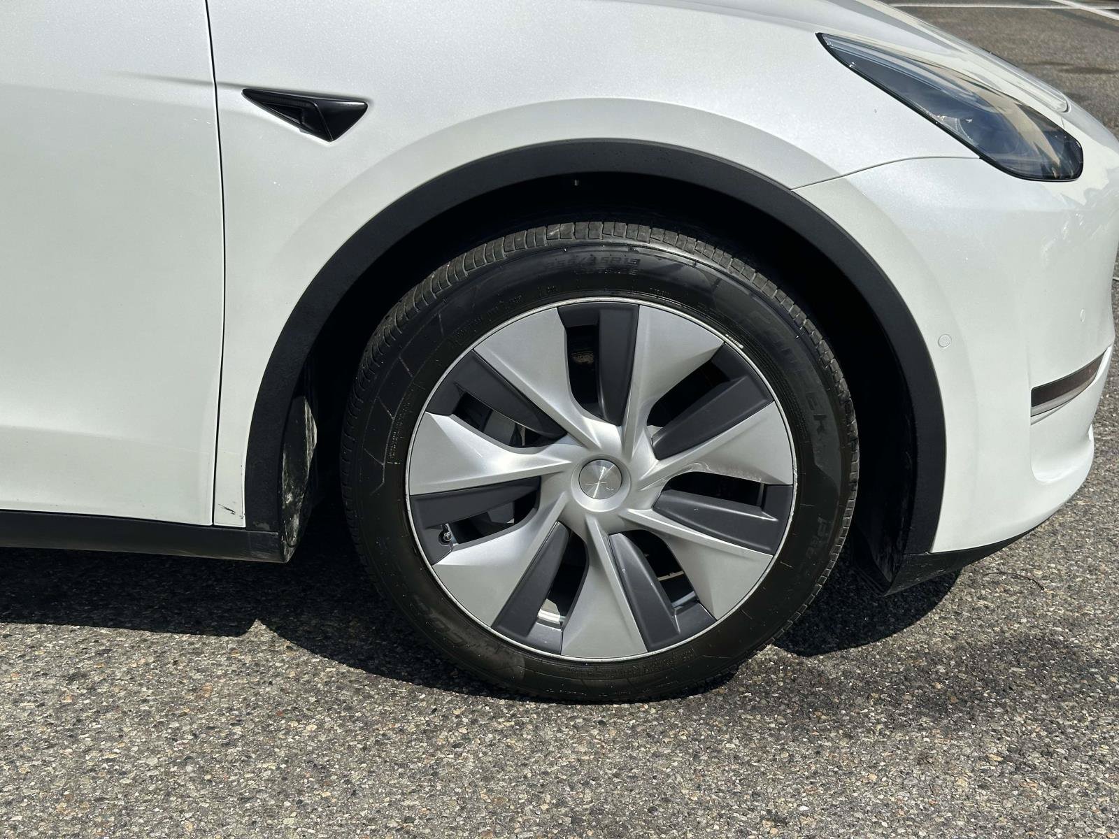 Used 2021 Tesla Model Y Long Range AWD/4WD image 10