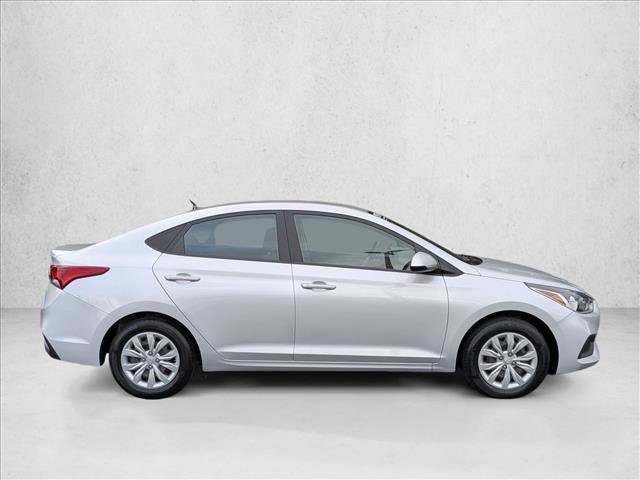 Used 2022 Hyundai Accent SE FWD image 4