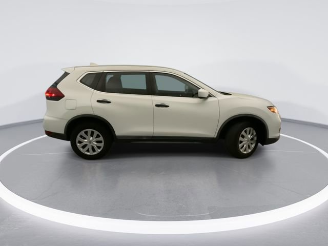 Used 2018 Nissan Rogue S image 5