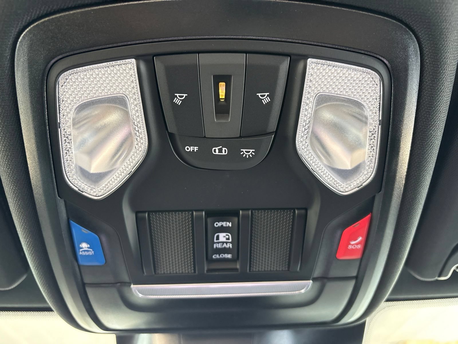 New 2026 RAM 3500 Tradesman AWD/4WD image 17