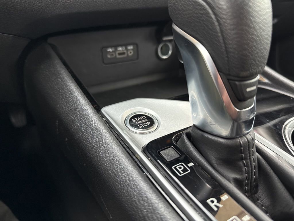 Used 2024 Nissan Altima 2.5 SV image 18