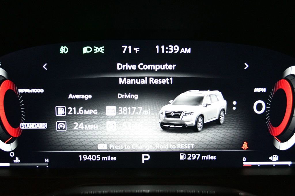 Used 2024 Nissan Pathfinder Platinum FWD image 46