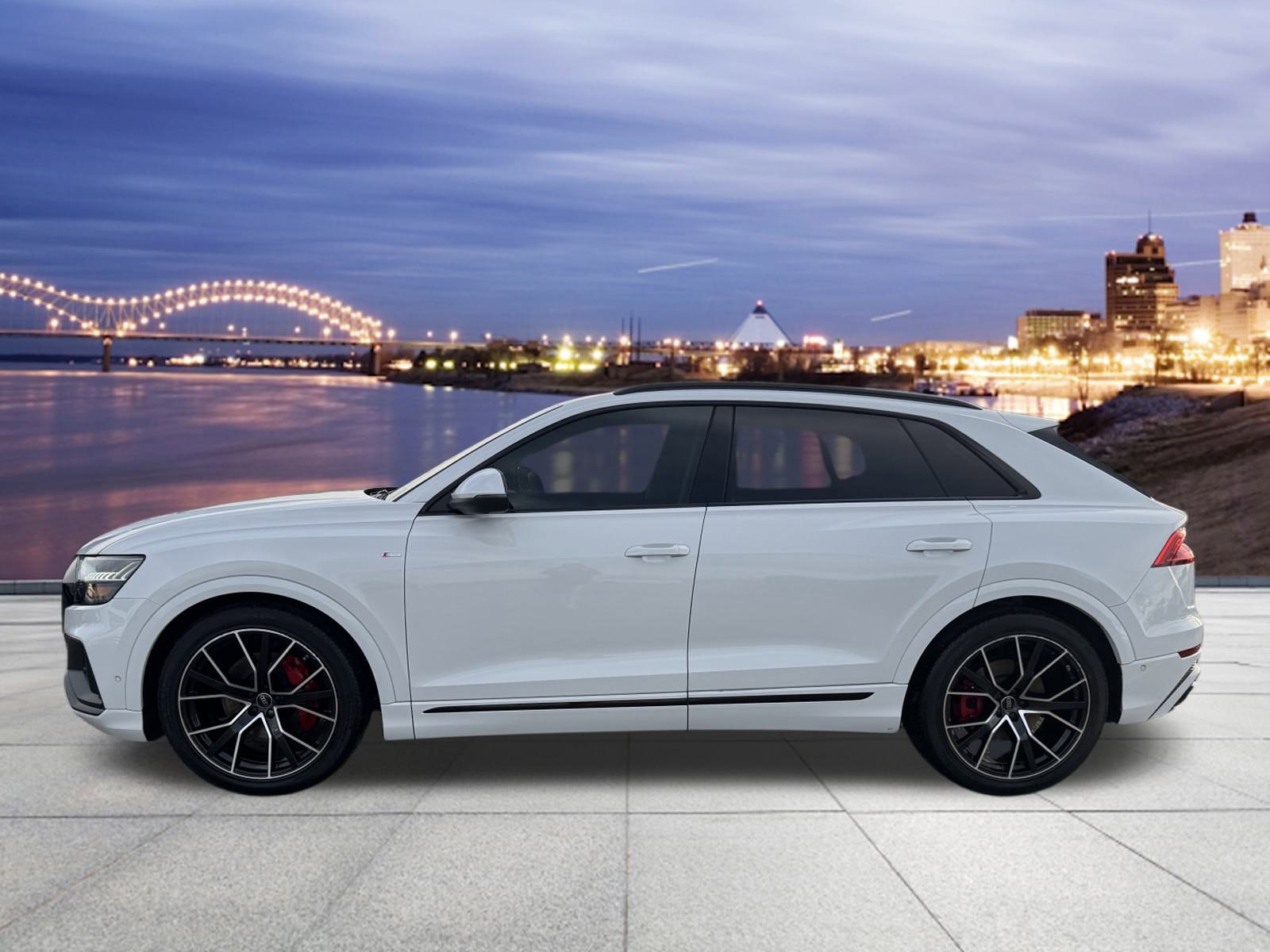 Used 2023 Audi Q8 Prestige image 2