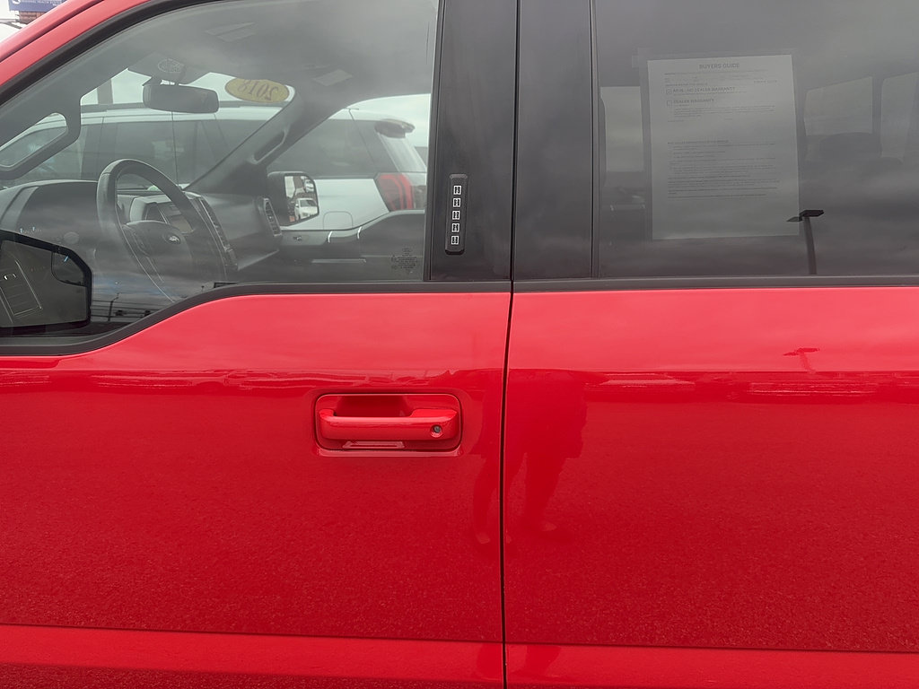 Used 2018 Ford F150 XLT w/ Equipment Group 302A Luxury AWD/4WD image 4