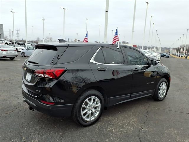 Used 2023 Chevrolet Equinox LT image 3