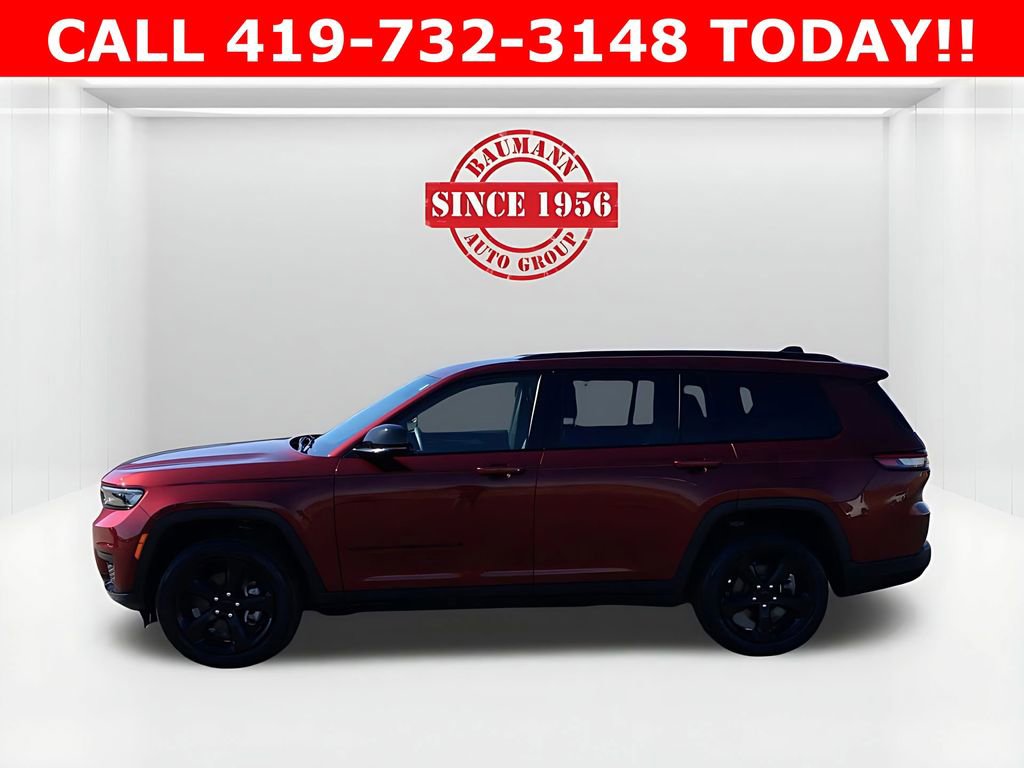 Used 2023 Jeep Grand Cherokee L Laredo AWD/4WD image 12