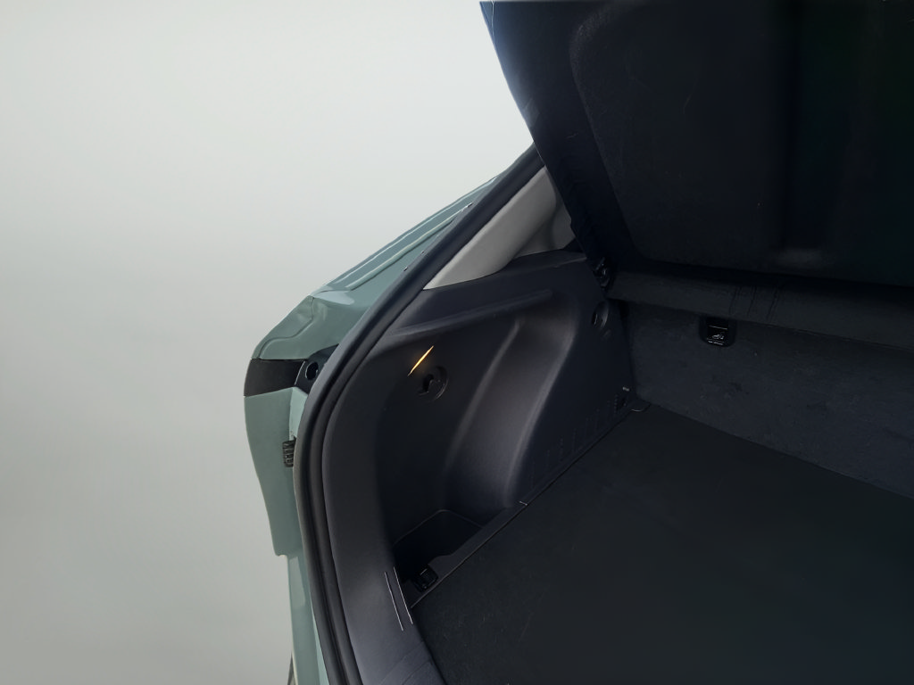 Used 2025 Hyundai Kona SEL FWD image 19