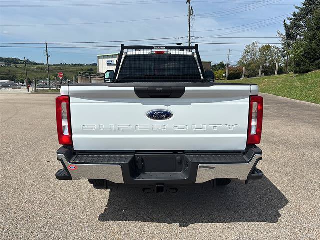 Certified 2026 Ford F250 XL w/ XL Chrome Package AWD/4WD image 3