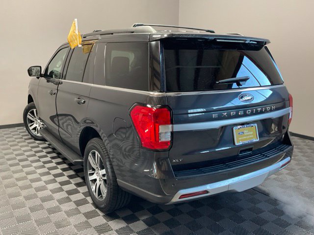 Used 2024 Ford Expedition XLT AWD/4WD image 9