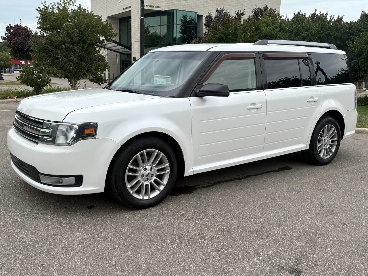 Used 2013 Ford Flex SEL w/ Class III Trailer Tow Pkg image 21