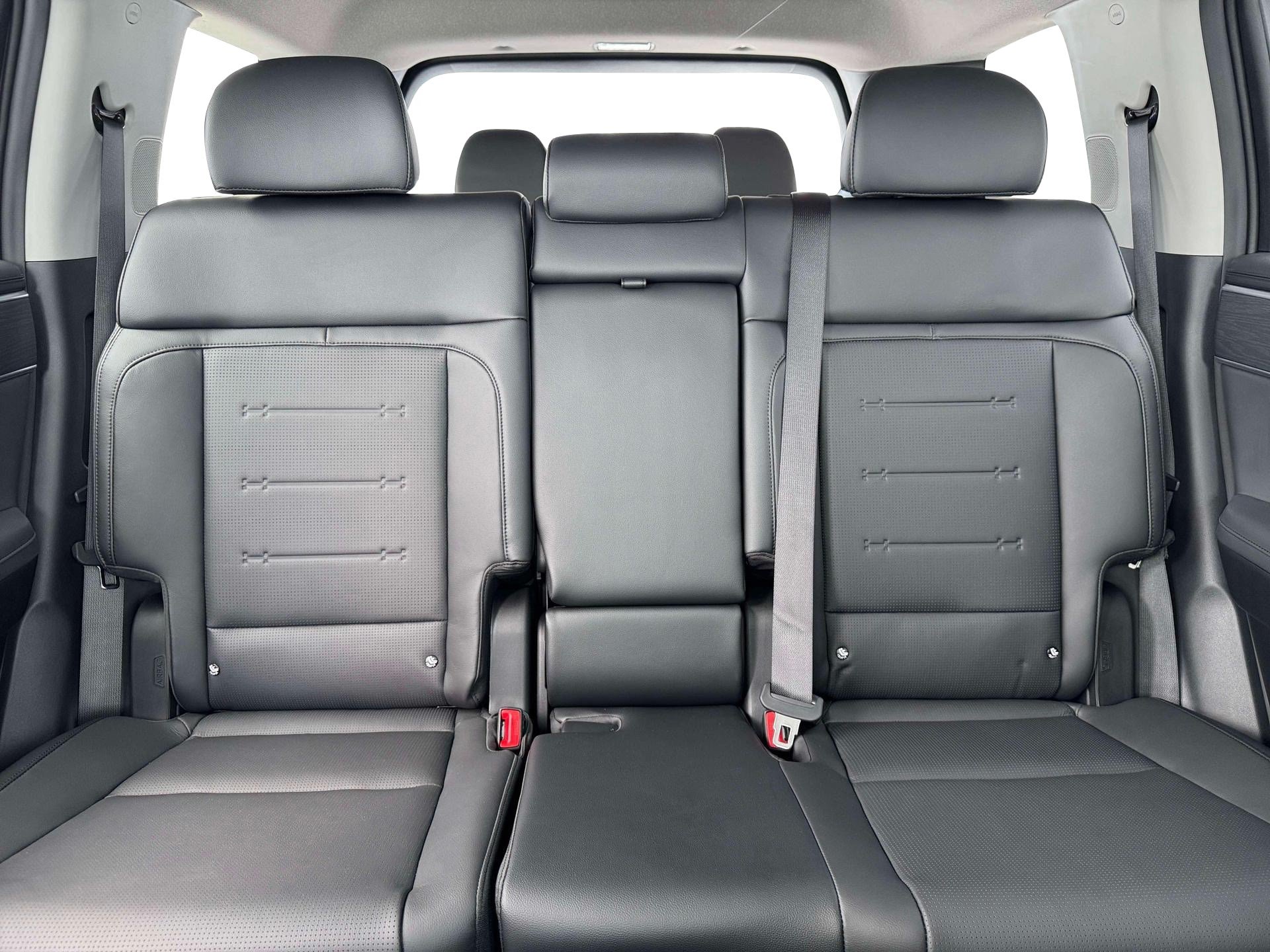 New 2026 Hyundai Santa Fe Limited AWD/4WD image 16