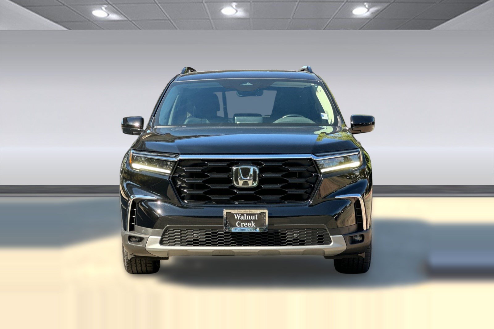 Used 2024 Honda Pilot Touring image 5