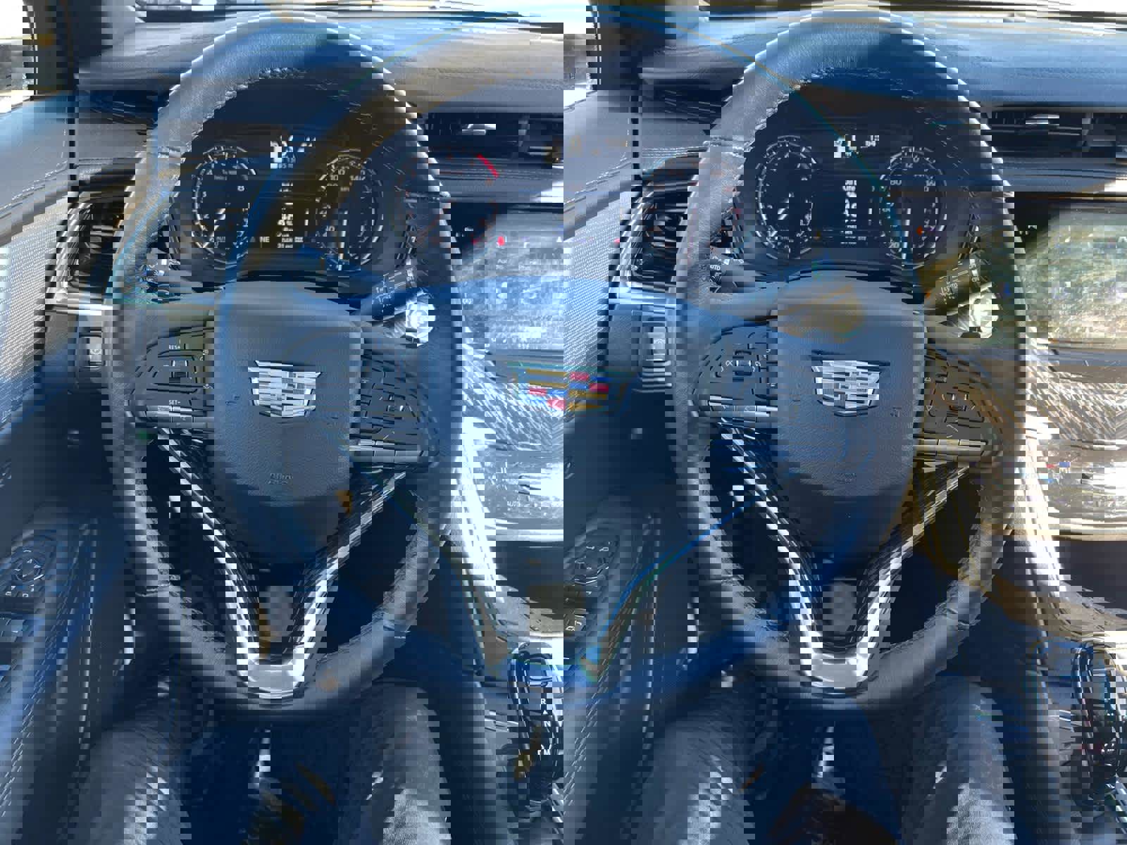 Certified 2025 Cadillac XT6 Premium Luxury image 15