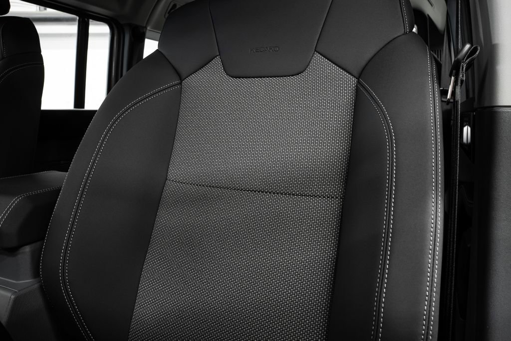 Used 2025 INEOS Grenadier image 36