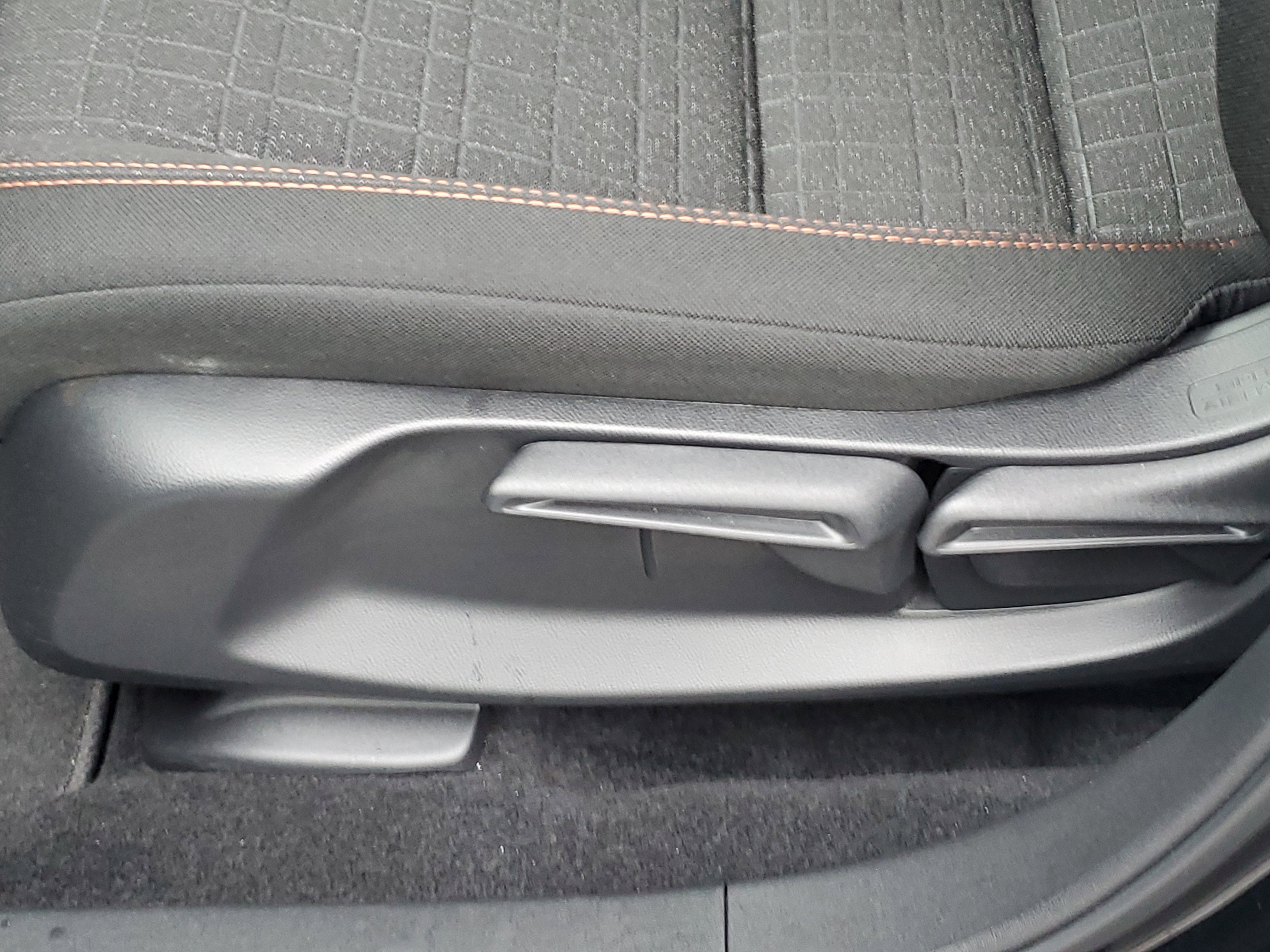 Used 2025 Honda HR-V Sport image 26