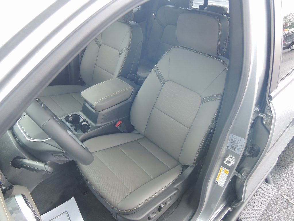 New 2025 Chevrolet Colorado ZR2 w/ Technology Package image 5