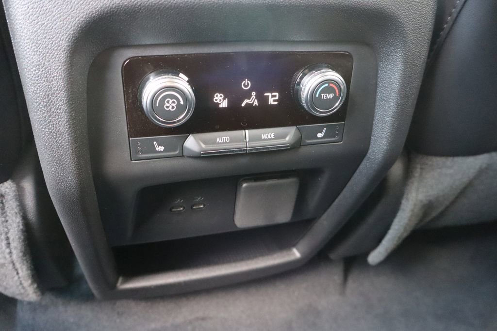 Used 2025 GMC Acadia Elevation w/ Elevation Premium Package FWD image 20