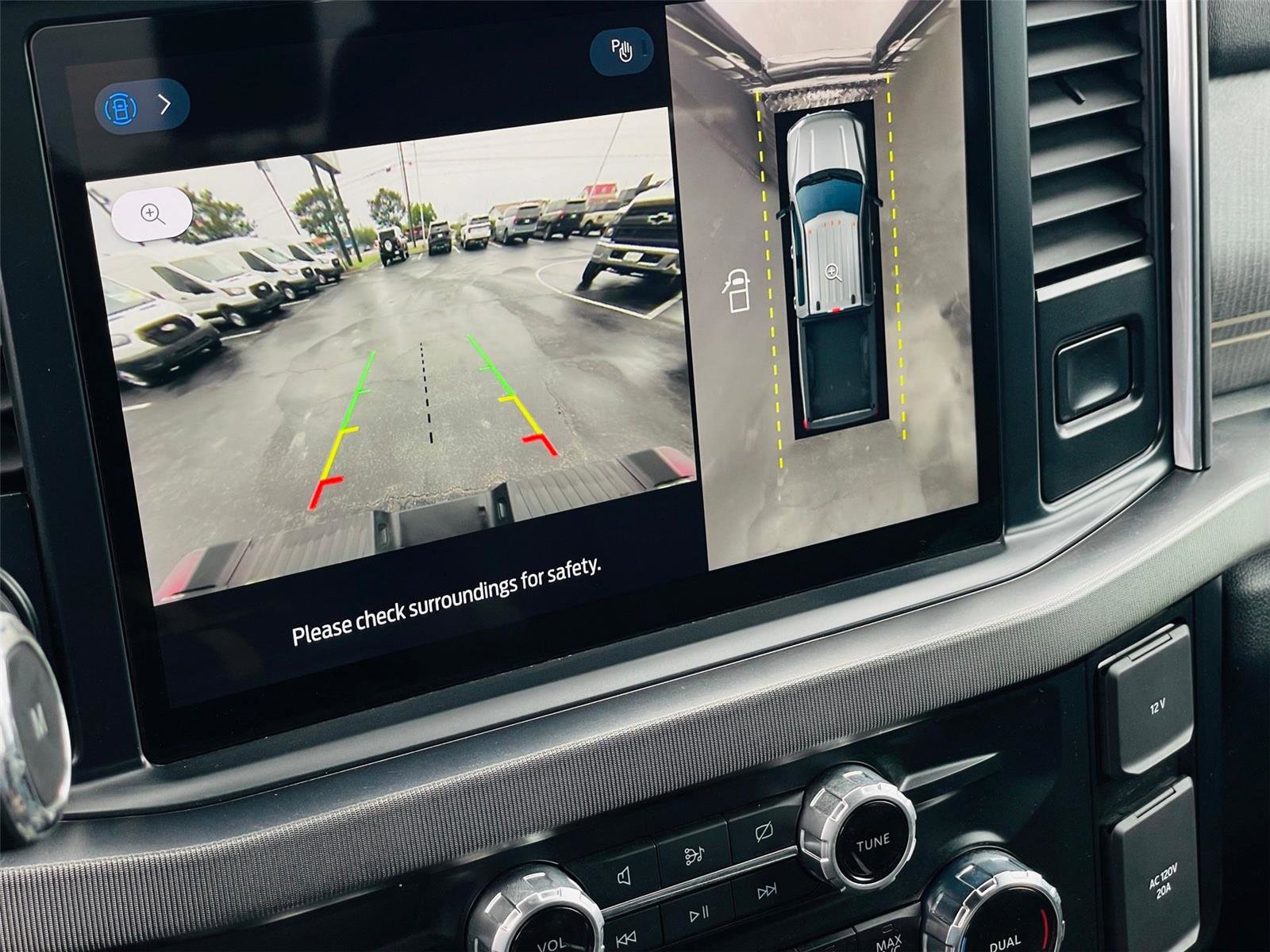 Used 2023 Ford F350 Platinum AWD/4WD image 20