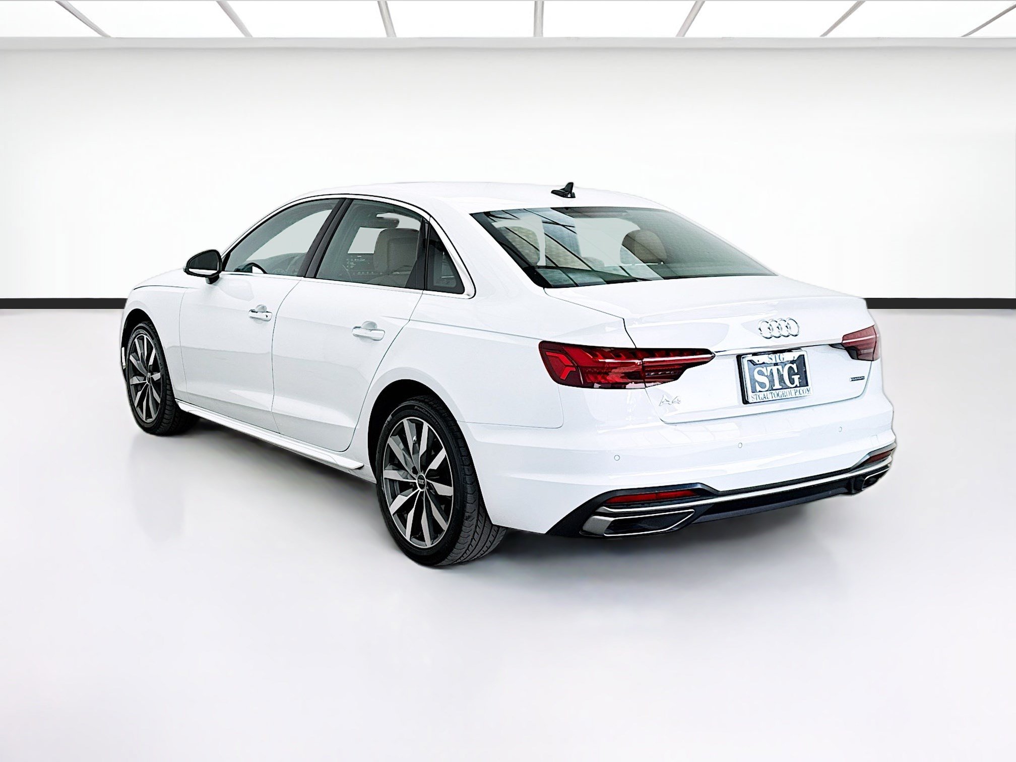 Used 2023 Audi A4 2.0T Premium Plus w/ Premium Plus Package AWD/4WD image 6