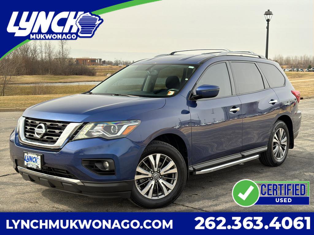 Used 2019 Nissan Pathfinder SV image 1