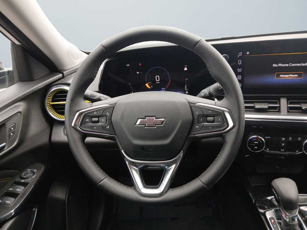 Used 2025 Chevrolet Trax ACTIV w/ Driver Confidence Package image 12