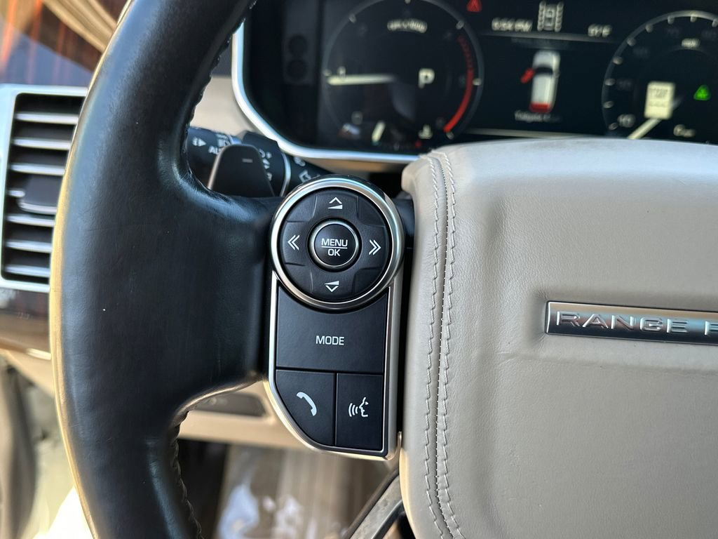 Used 2016 Land Rover Range Rover HSE image 31