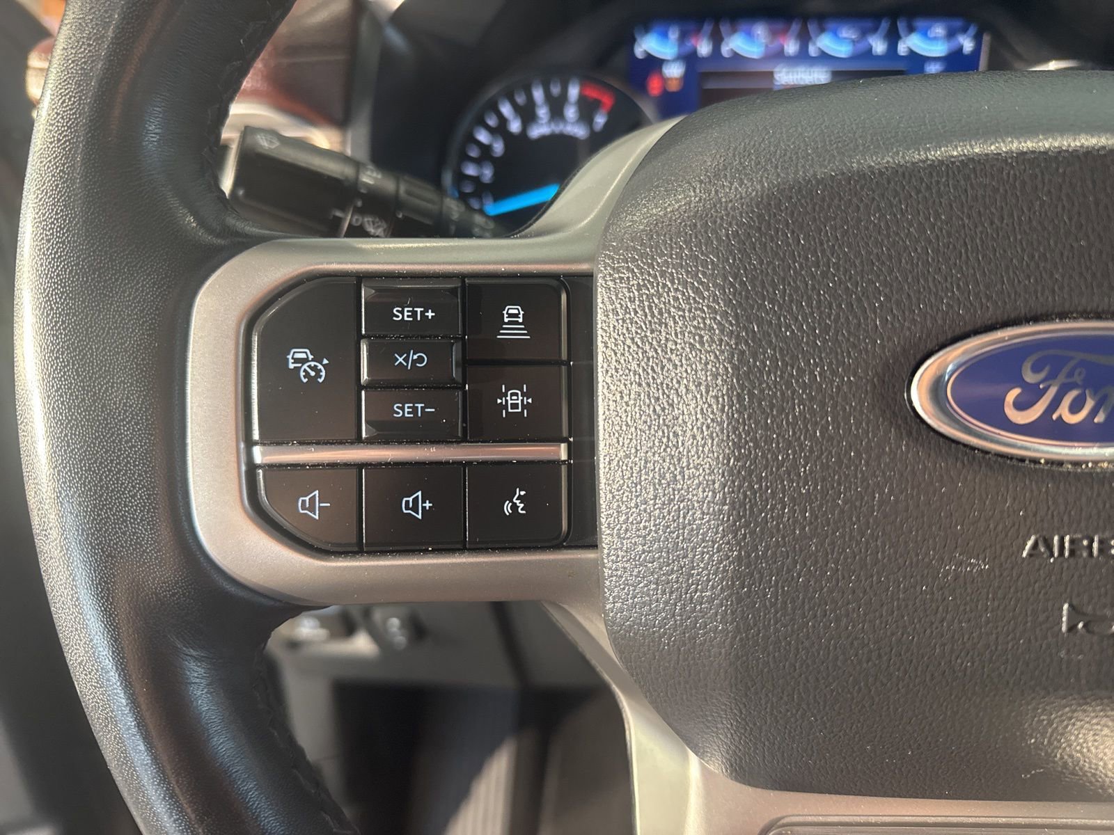 Used 2024 Ford Expedition Max Limited image 30