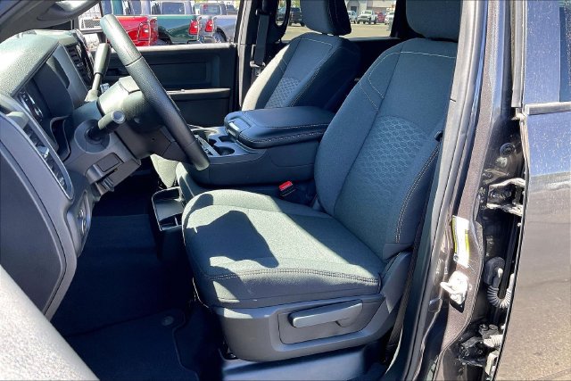 New 2026 RAM 3500 Tradesman AWD/4WD image 9