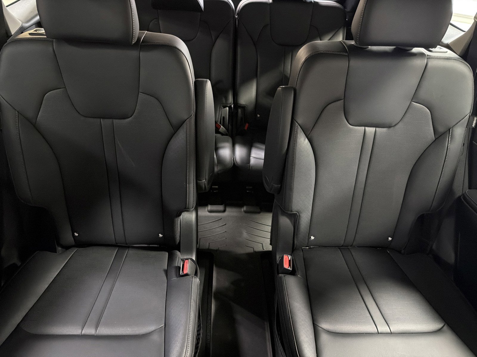 Used 2025 Kia Sorento SX image 17