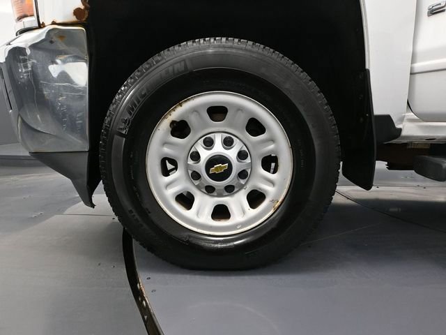 Used 2015 Chevrolet Silverado 2500 LT w/ LT Convenience Package image 18