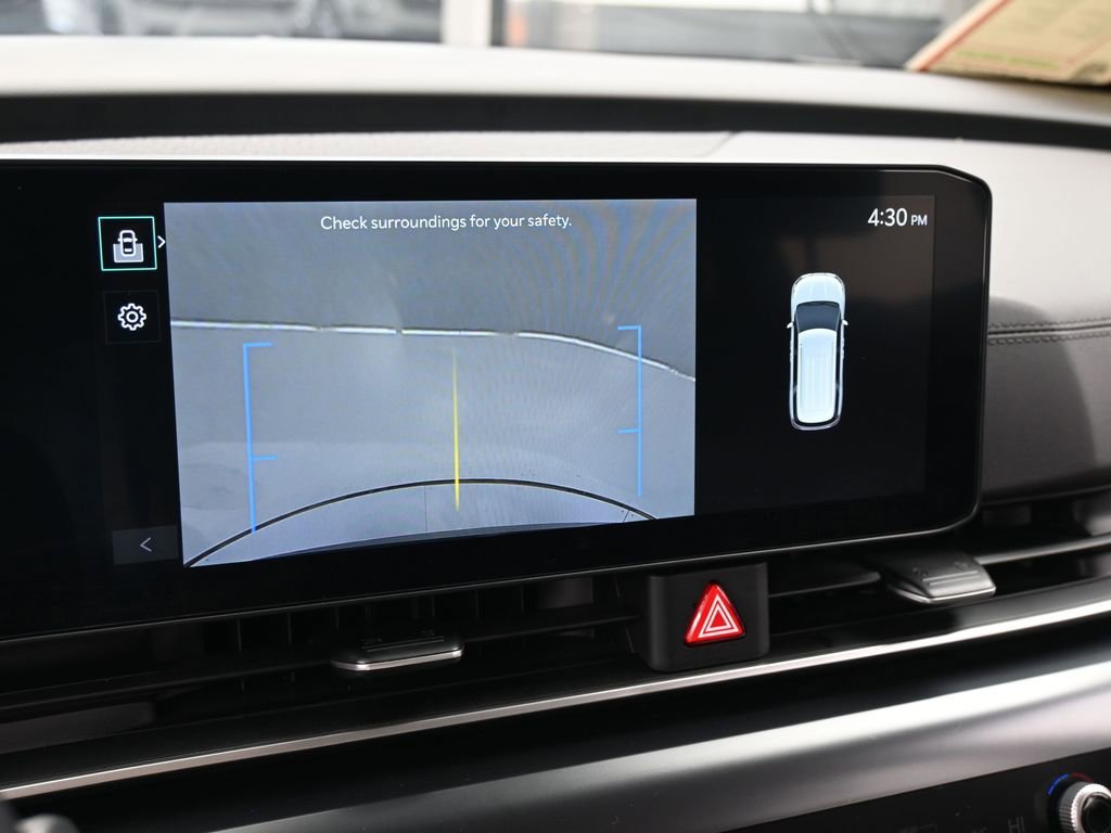 Used 2025 Kia Carnival image 22