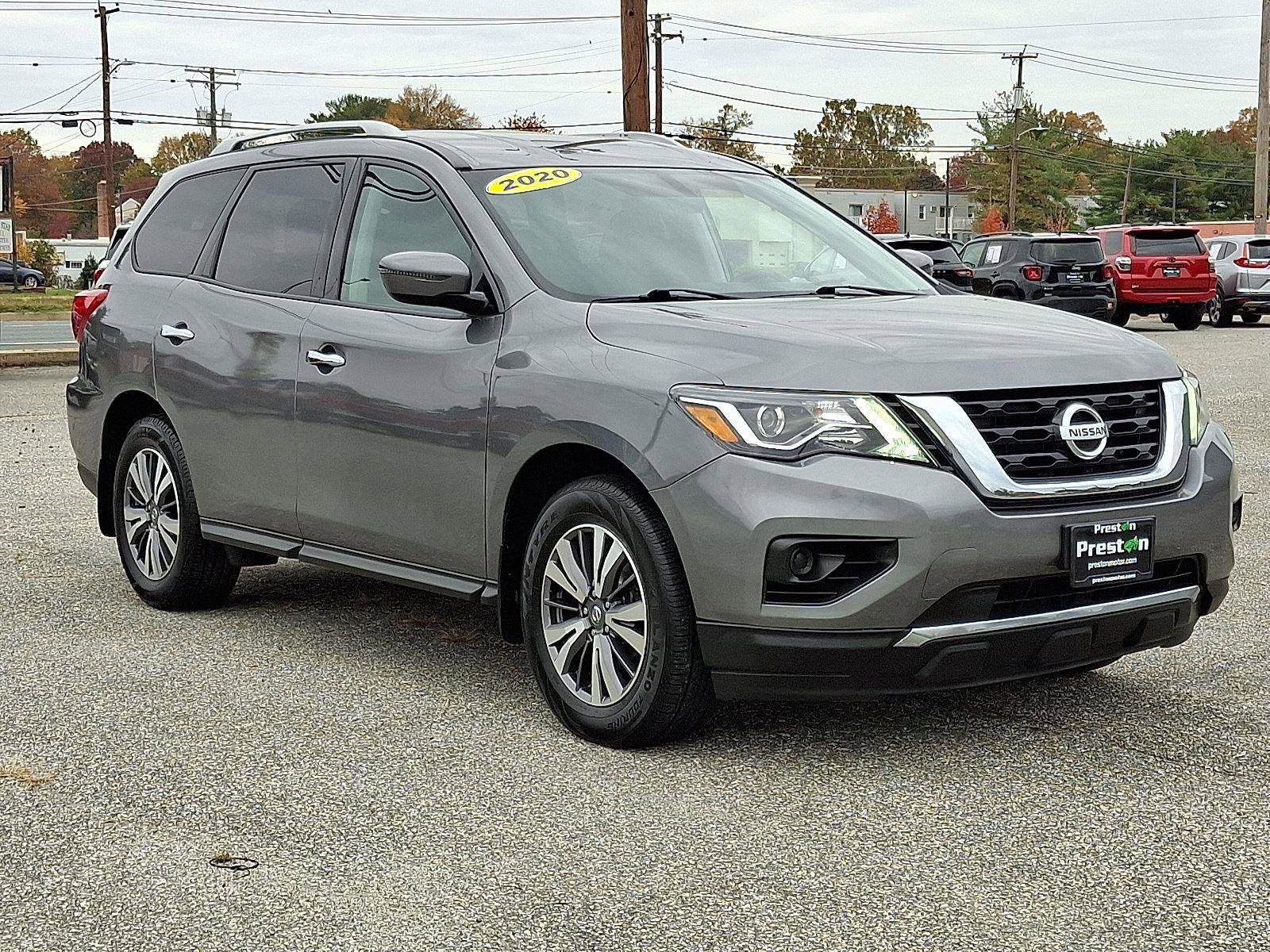 Used 2020 Nissan Pathfinder S image 3