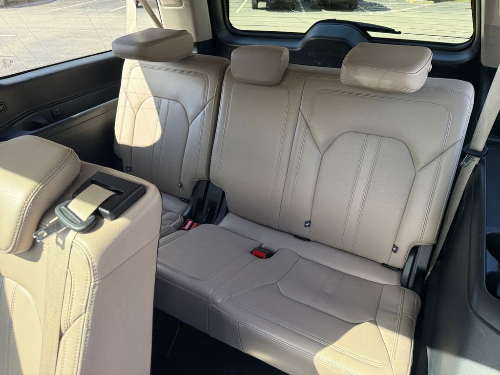 Used 2024 Ford Expedition Max Limited image 33