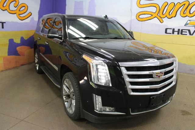 Used 2018 Cadillac Escalade Premium Luxury AWD/4WD image 2