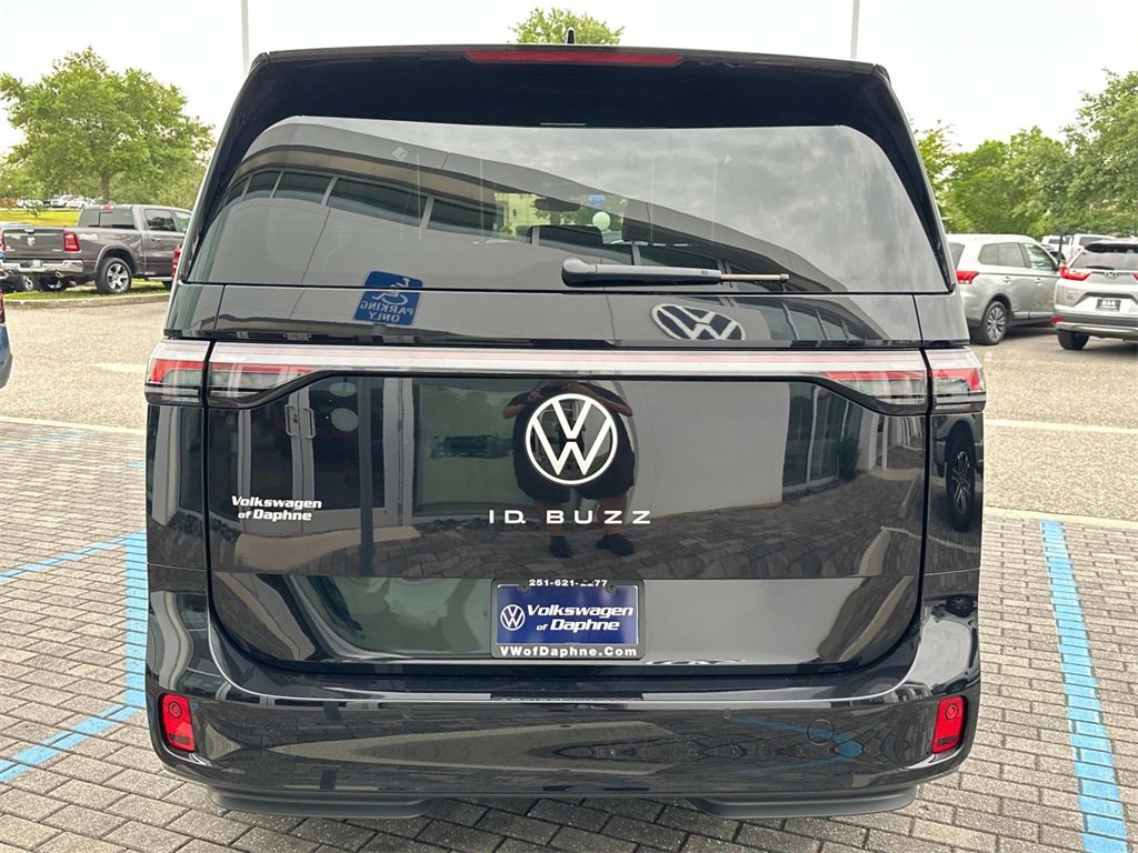 New 2025 Volkswagen ID. Buzz Pro S image 3