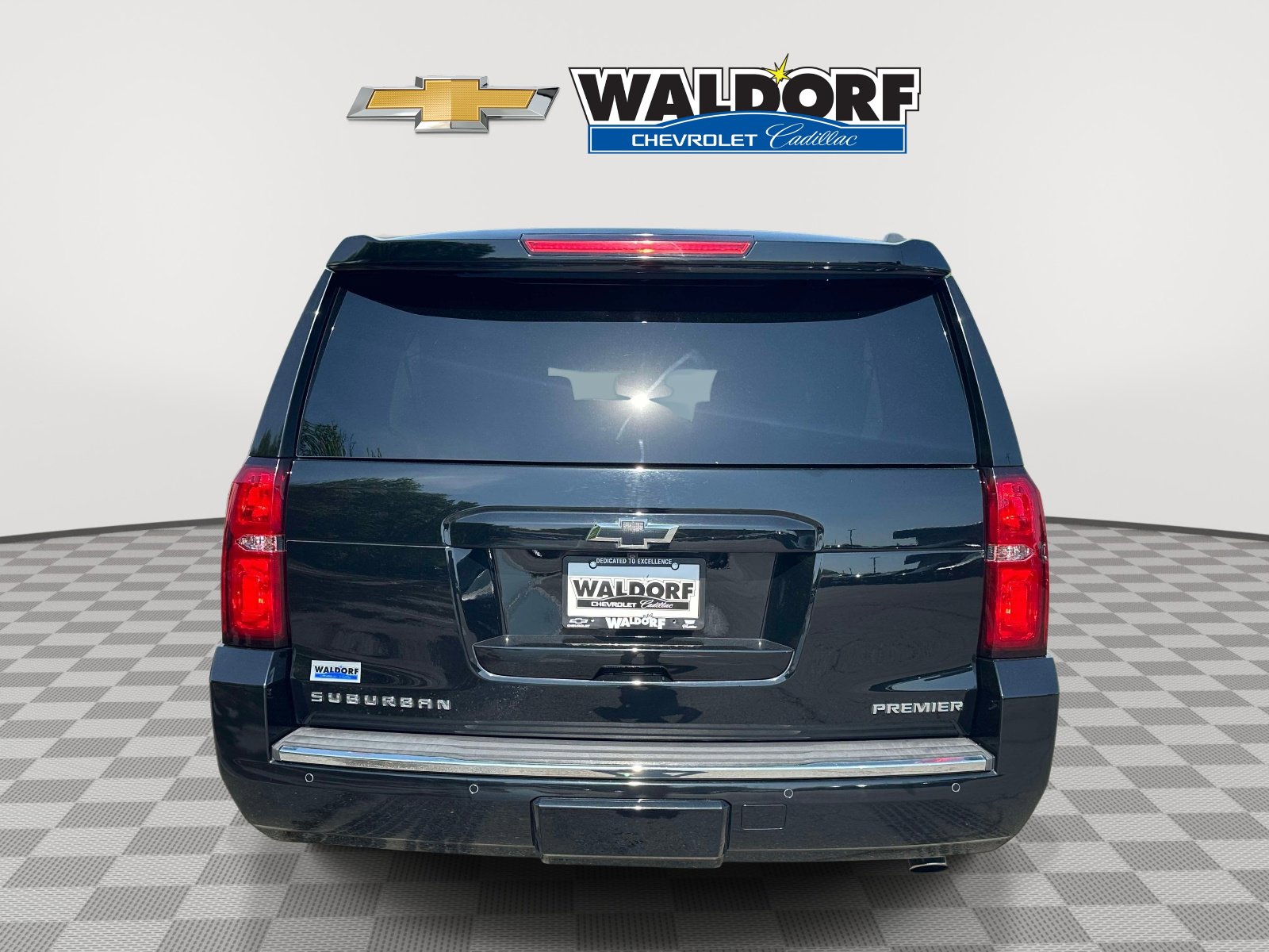 Used 2020 Chevrolet Suburban Premier w/ Premier Plus Edition image 5