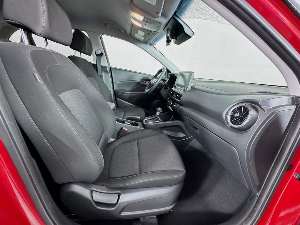 Used 2022 Hyundai Kona SEL image 28