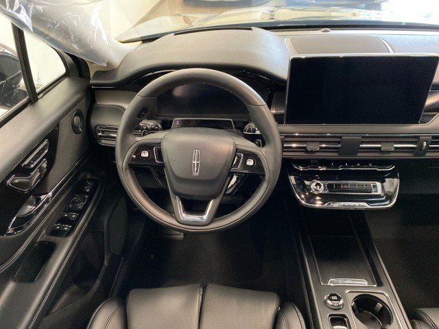New 2025 Lincoln Corsair Grand Touring w/ Equipment Group 302A AWD/4WD image 11