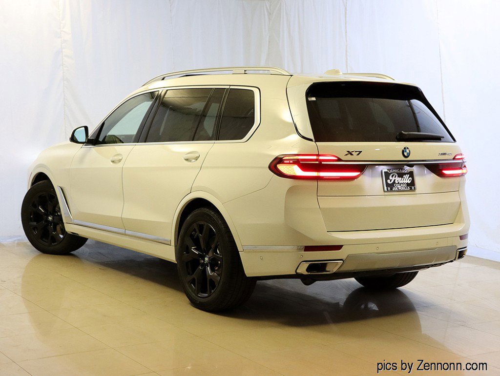 Used 2026 BMW X7 xDrive40i w/ Premium Package image 7
