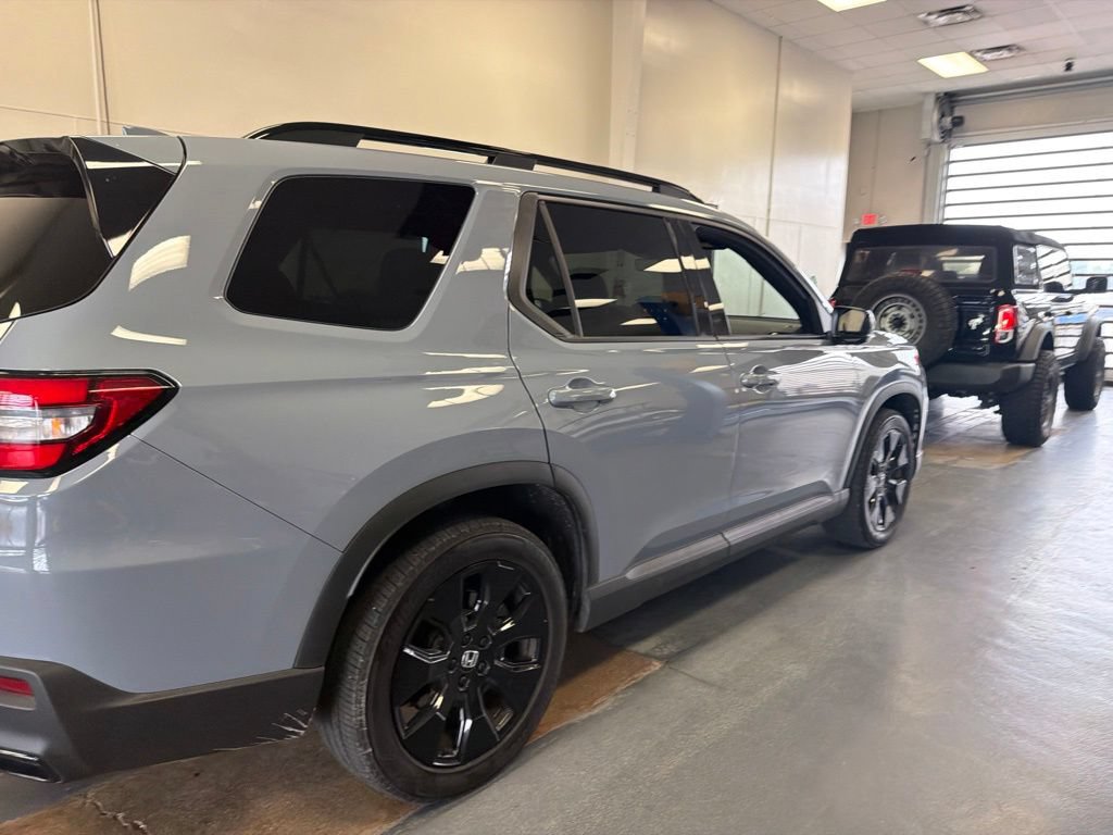 Used 2026 Honda Pilot Black Edition image 7