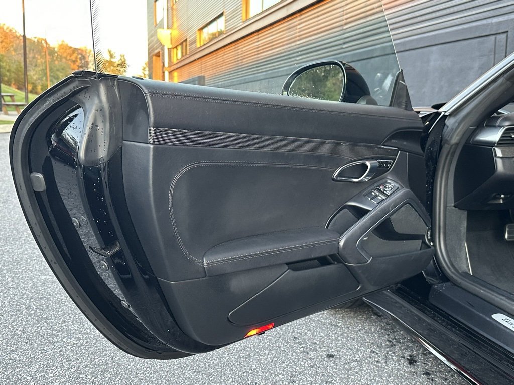 Certified 2019 Porsche 911 Targa 4 GTS image 17