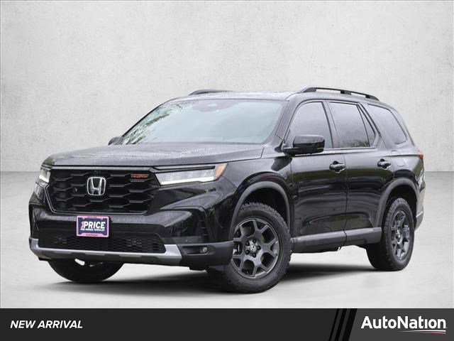 Used 2025 Honda Pilot TrailSport