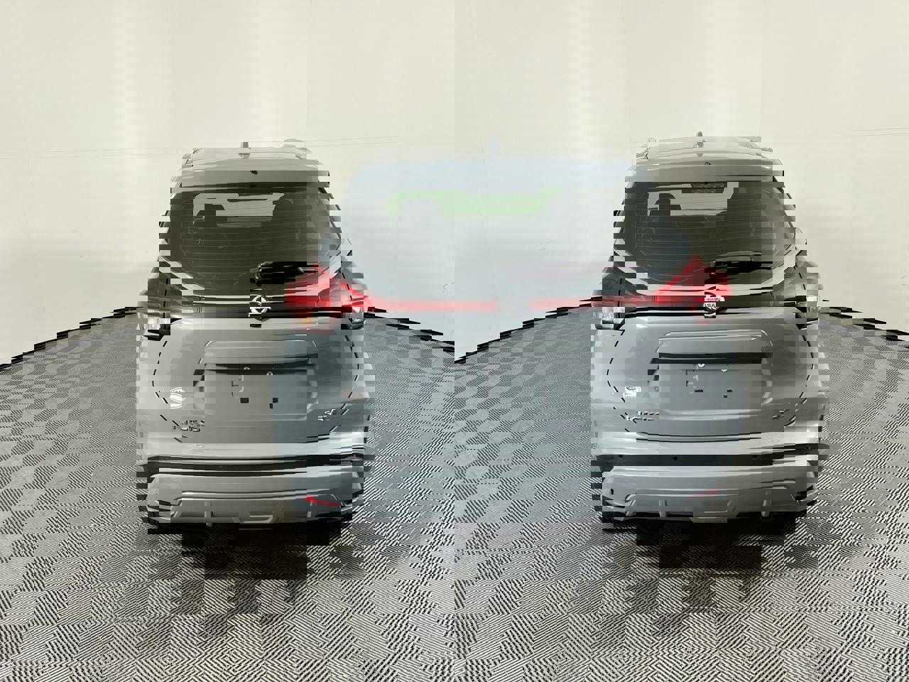 Used 2021 Nissan Kicks SV image 4