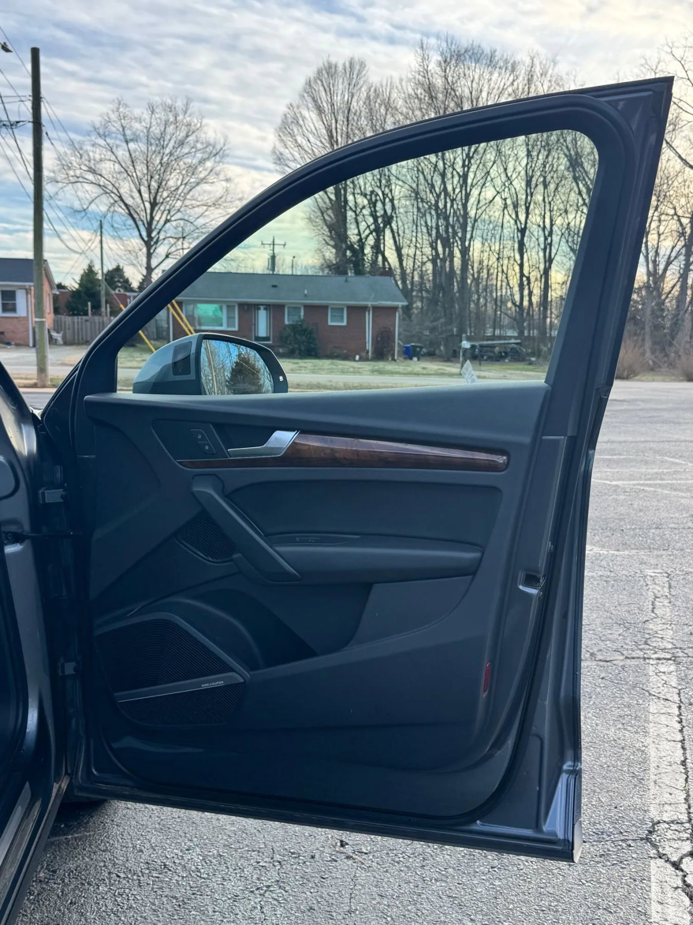 Used 2018 Audi Q5 2.0T Premium Plus w/ Premium Plus Package AWD/4WD image 20