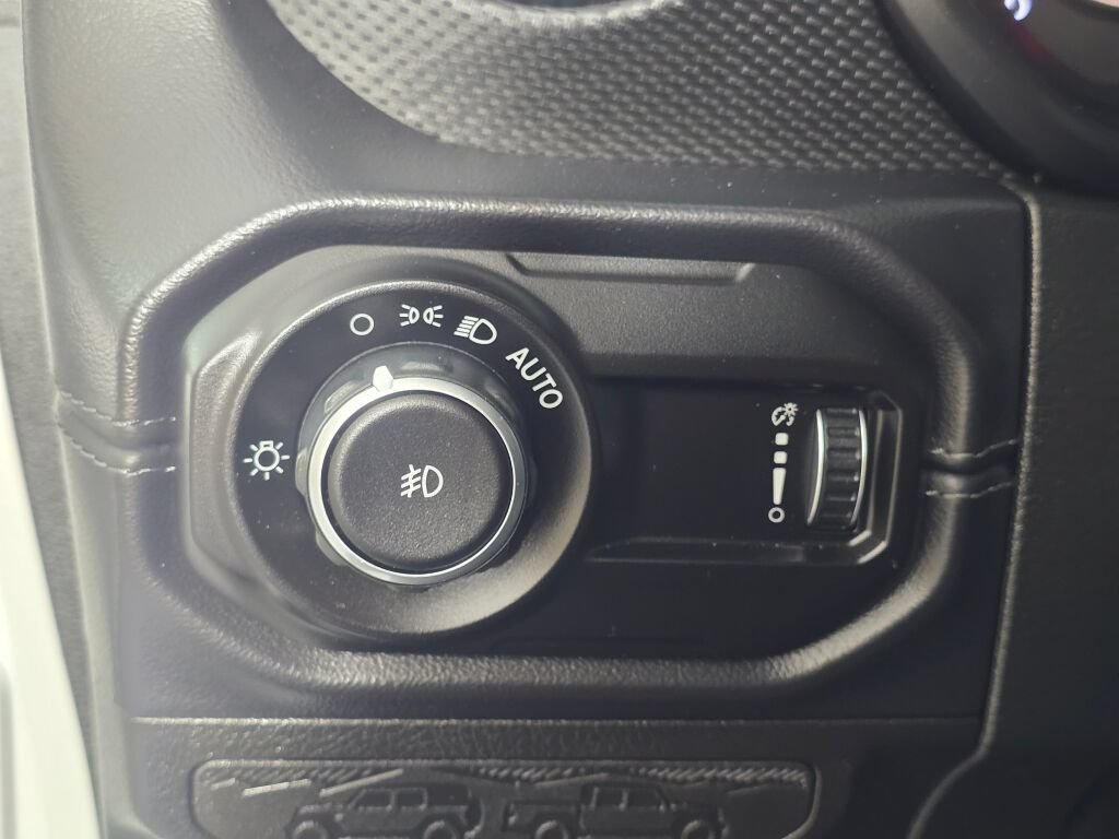 Used 2026 Jeep Wrangler Unlimited Rubicon AWD/4WD image 22