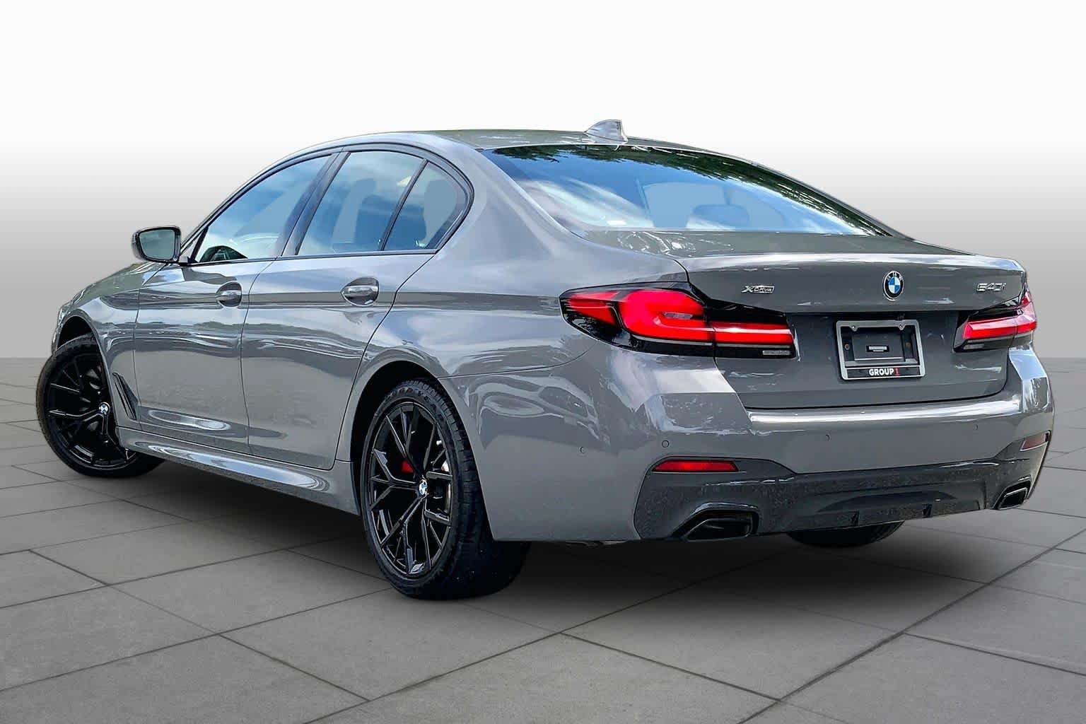 Used 2022 BMW 540i xDrive w/ M Sport Package AWD/4WD image 12