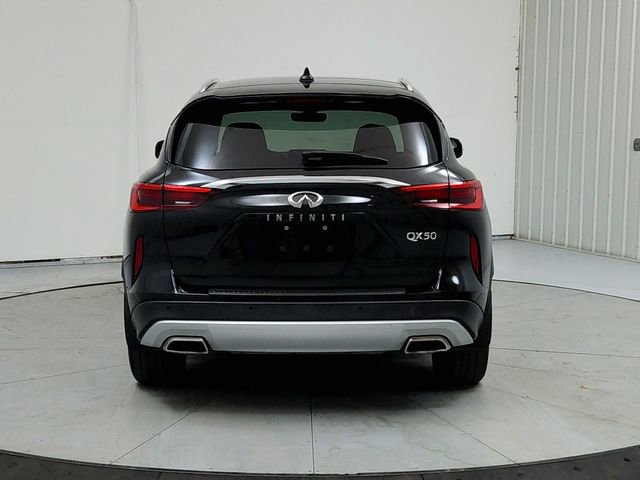 Used 2023 INFINITI QX50 Sensory w/ Accent Package image 6